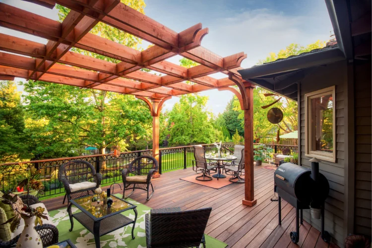 Outdoor Living & Structures